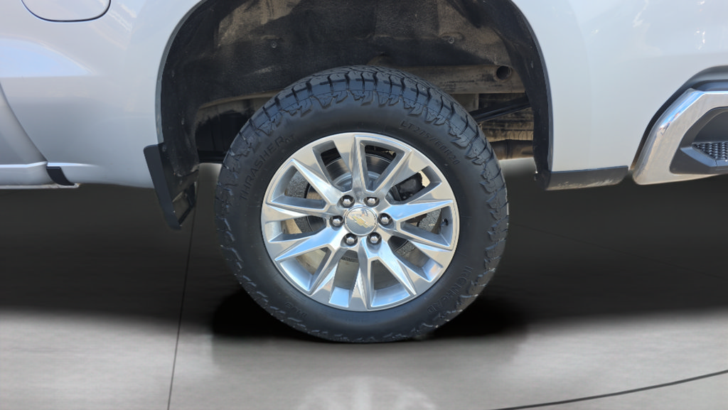 Used 2021 Chevrolet Silverado 1500 LTZ w/ LTZ Premium Package AWD/4WD image 12