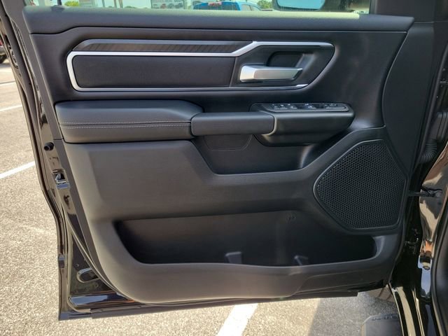Used 2026 RAM 1500 4x4 Crew Cab image 18