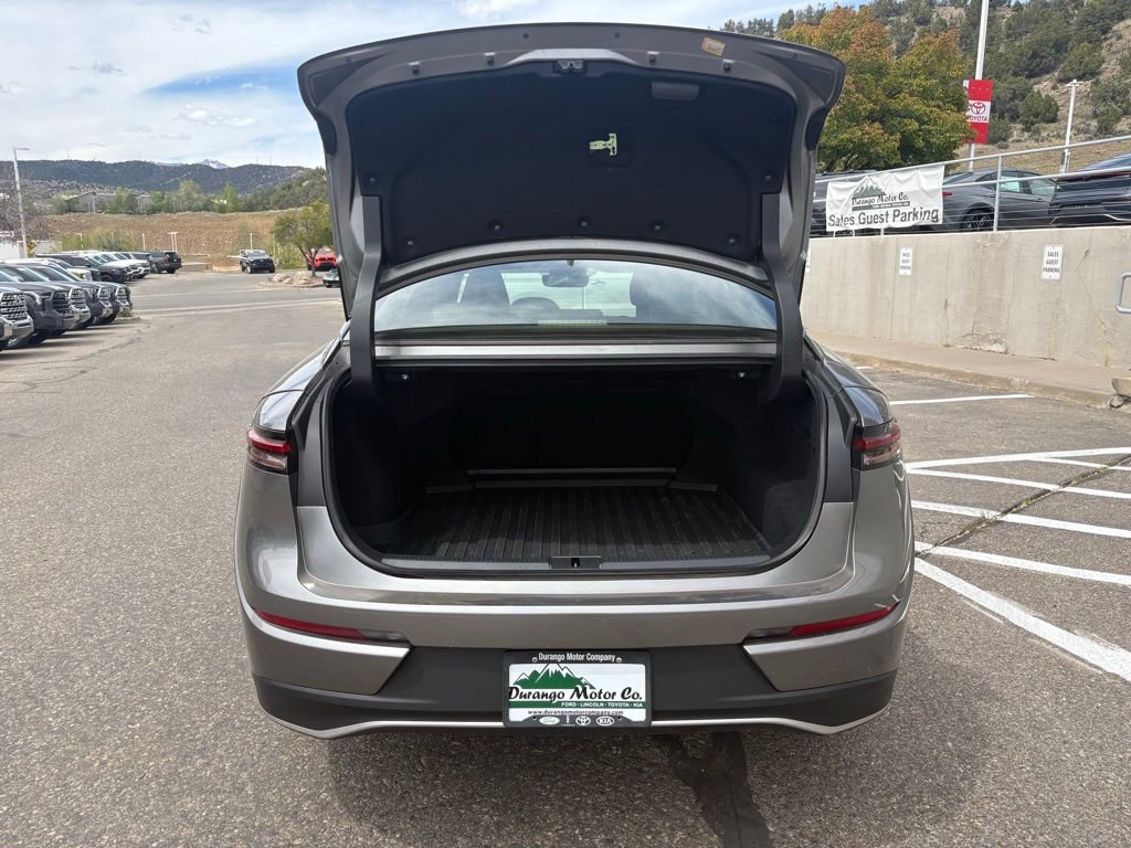 Certified 2024 Toyota Crown XLE AWD/4WD image 8