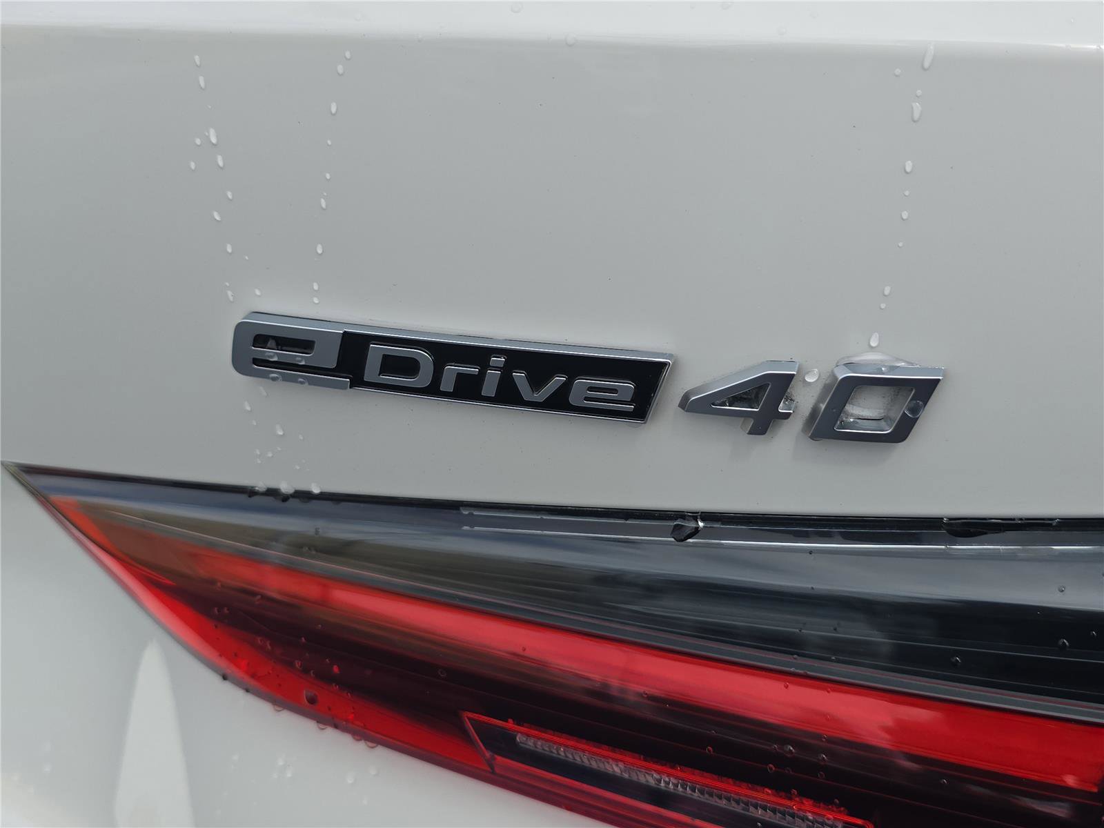 Used 2023 BMW i4 eDrive40 image 6