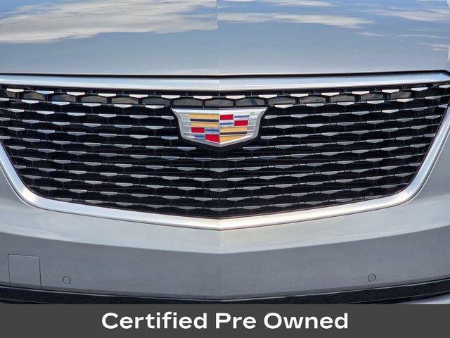 Certified 2025 Cadillac XT6 Luxury FWD image 9