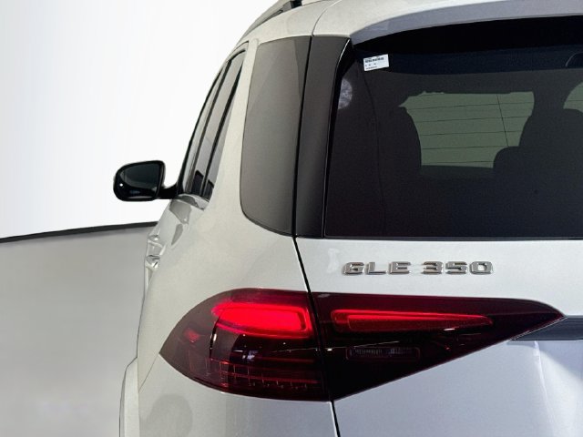 Used 2026 Mercedes-Benz GLE 350 4MATIC w/ Driver Assistance Package image 35