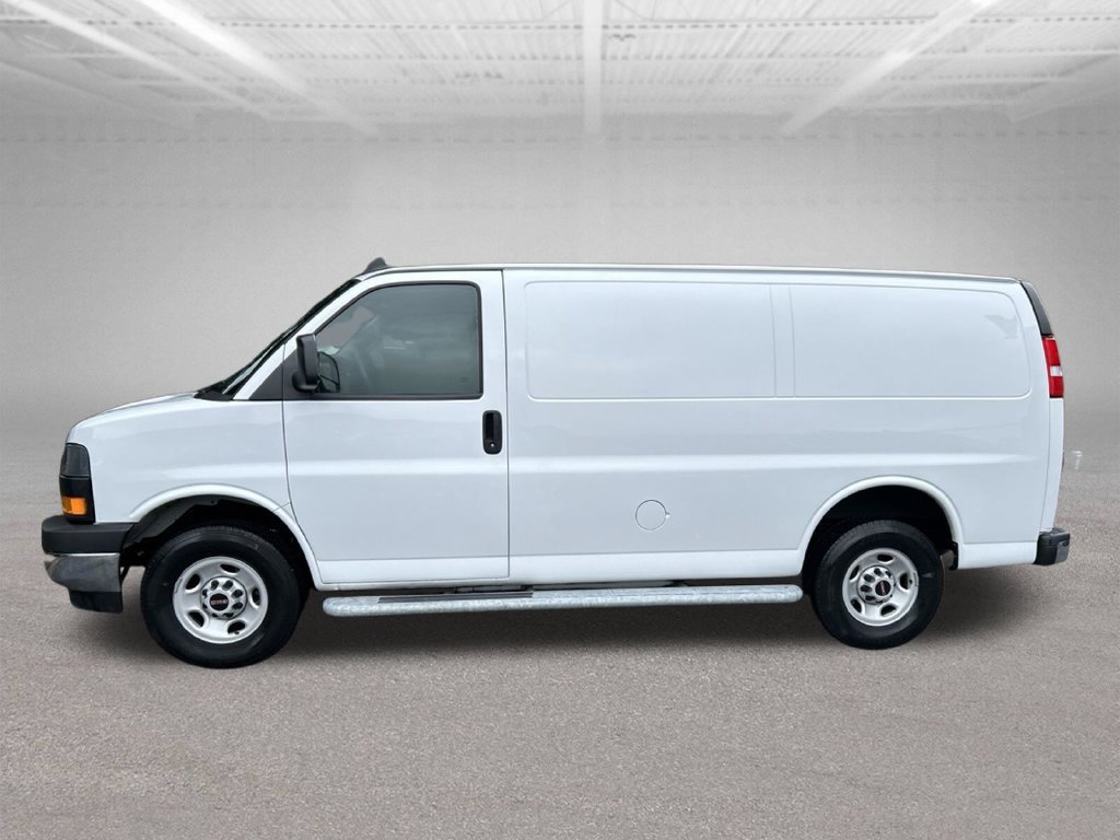 Used 2024 GMC Savana 2500 w/ Driver Convenience Package RWD image 2