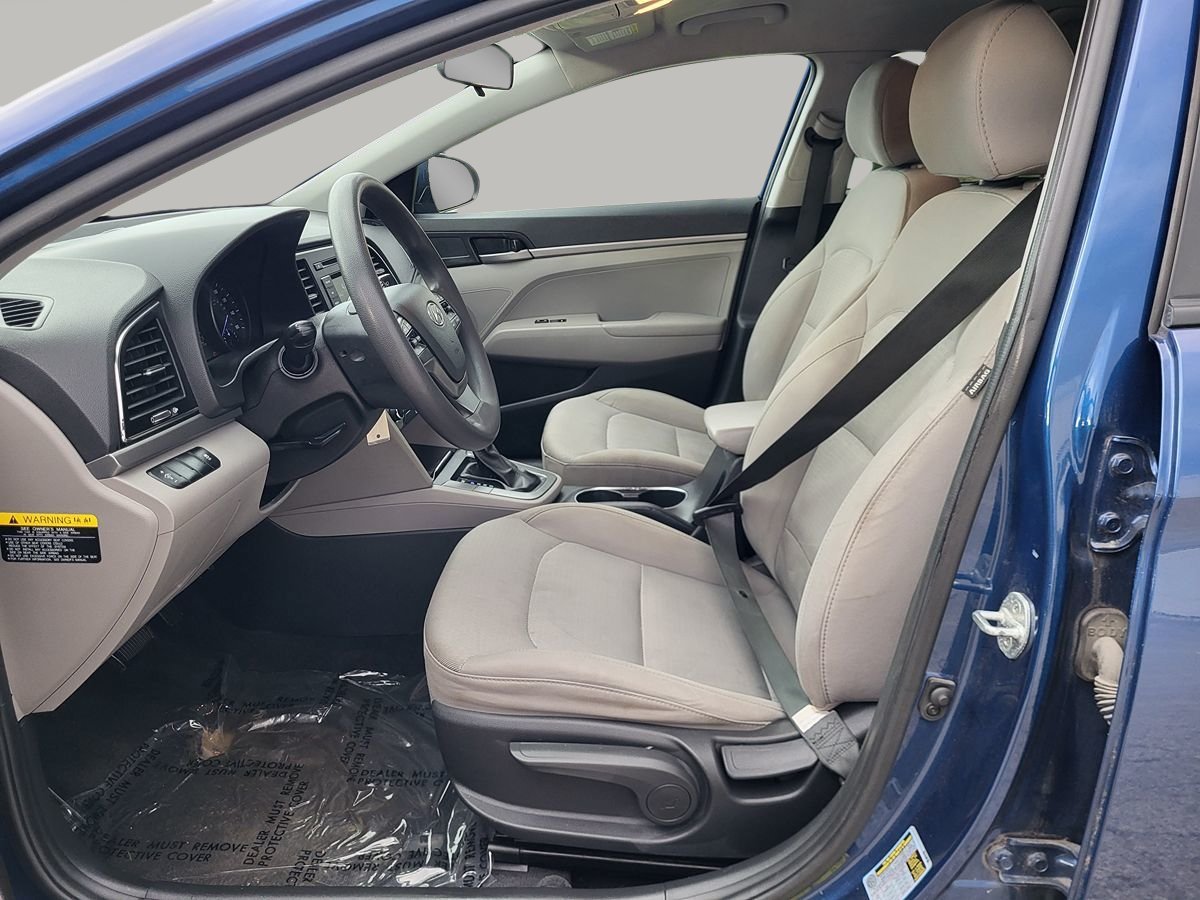 Used 2017 Hyundai Elantra SE FWD image 16
