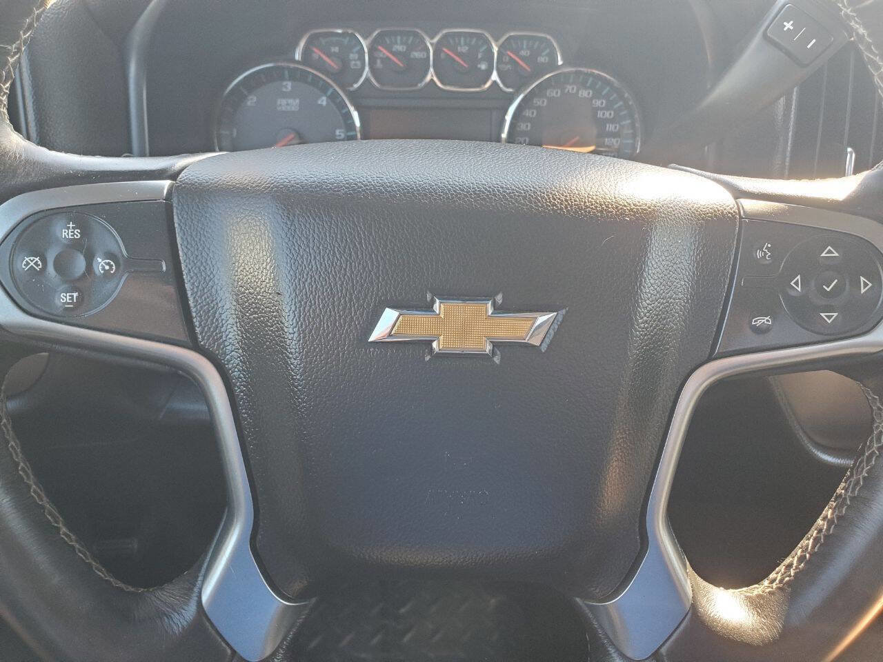 Used 2018 Chevrolet Silverado 1500 LT w/ All Star Edition image 14