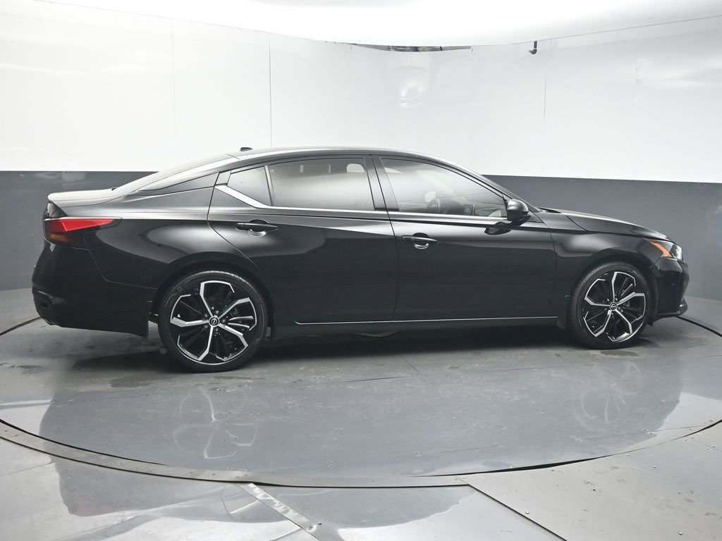Used 2023 Nissan Altima 2.5 SR image 8