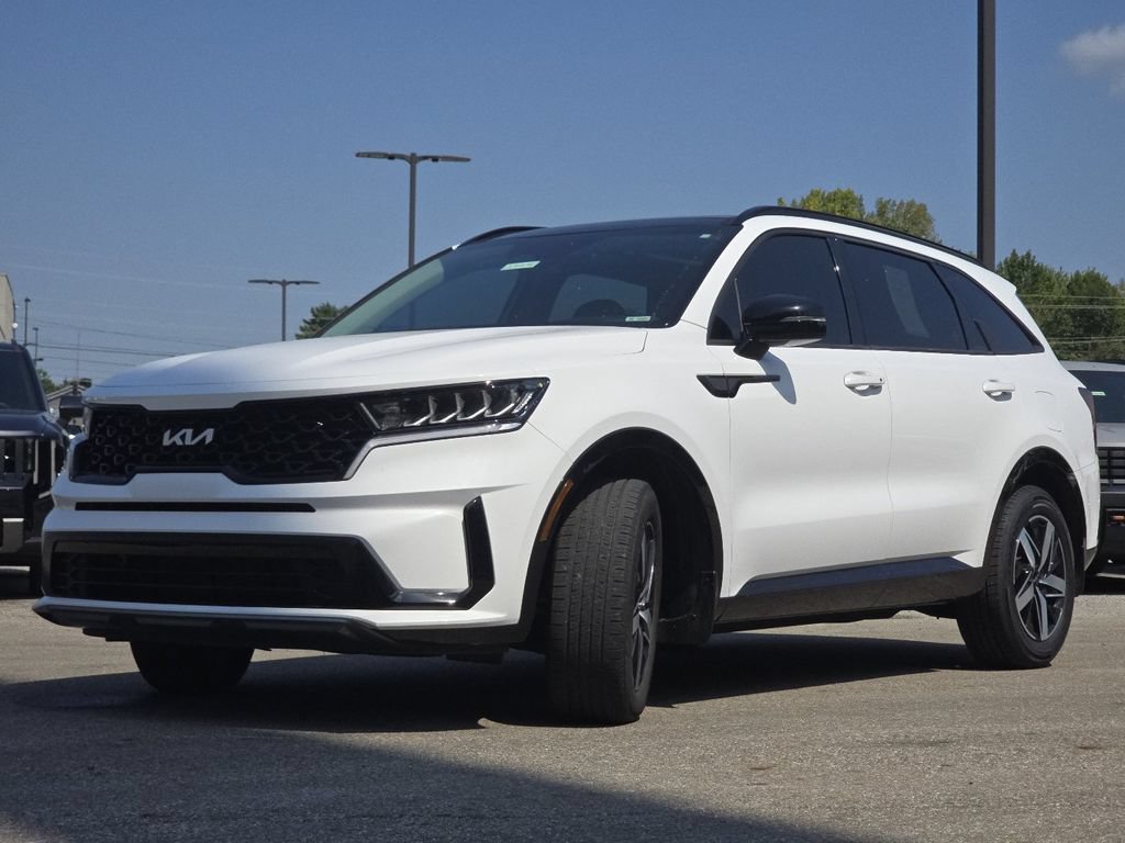 Used 2022 Kia Sorento S w/ Panoramic Sunroof Package FWD image 13