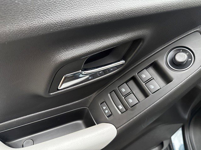 Certified 2022 Chevrolet Trax LT w/ LT Convenience Package image 14