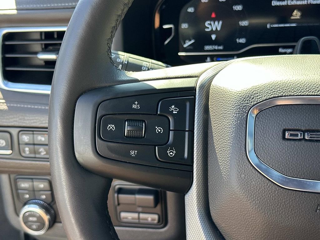 Used 2024 GMC Yukon XL Denali w/ Denali Reserve Package image 18