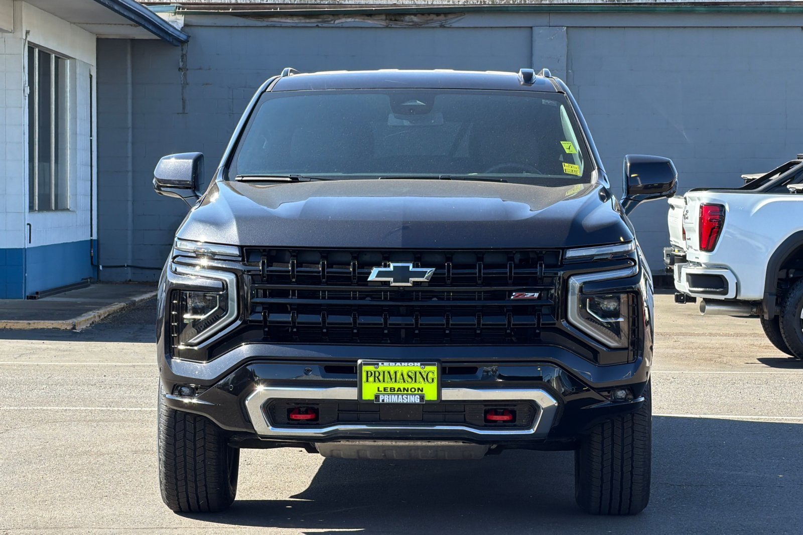 Used 2025 Chevrolet Suburban Z71 AWD/4WD image 6