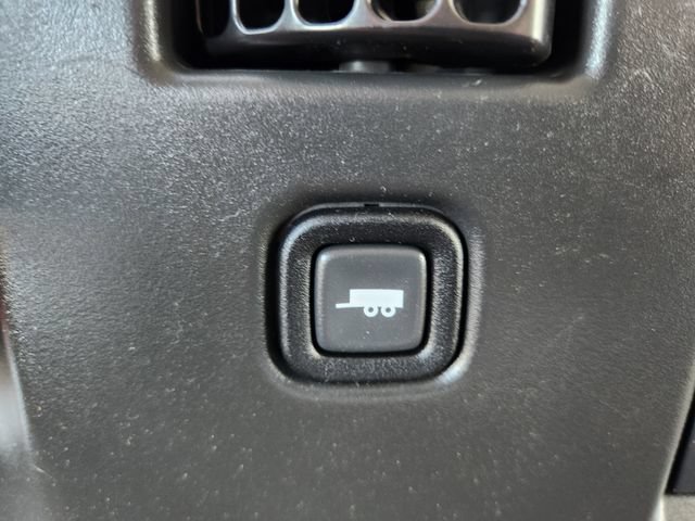 Used 2025 Chevrolet Express 3500 LS RWD image 22