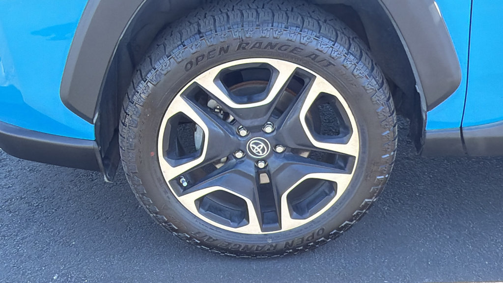 Used 2019 Toyota RAV4 Adventure AWD/4WD image 9