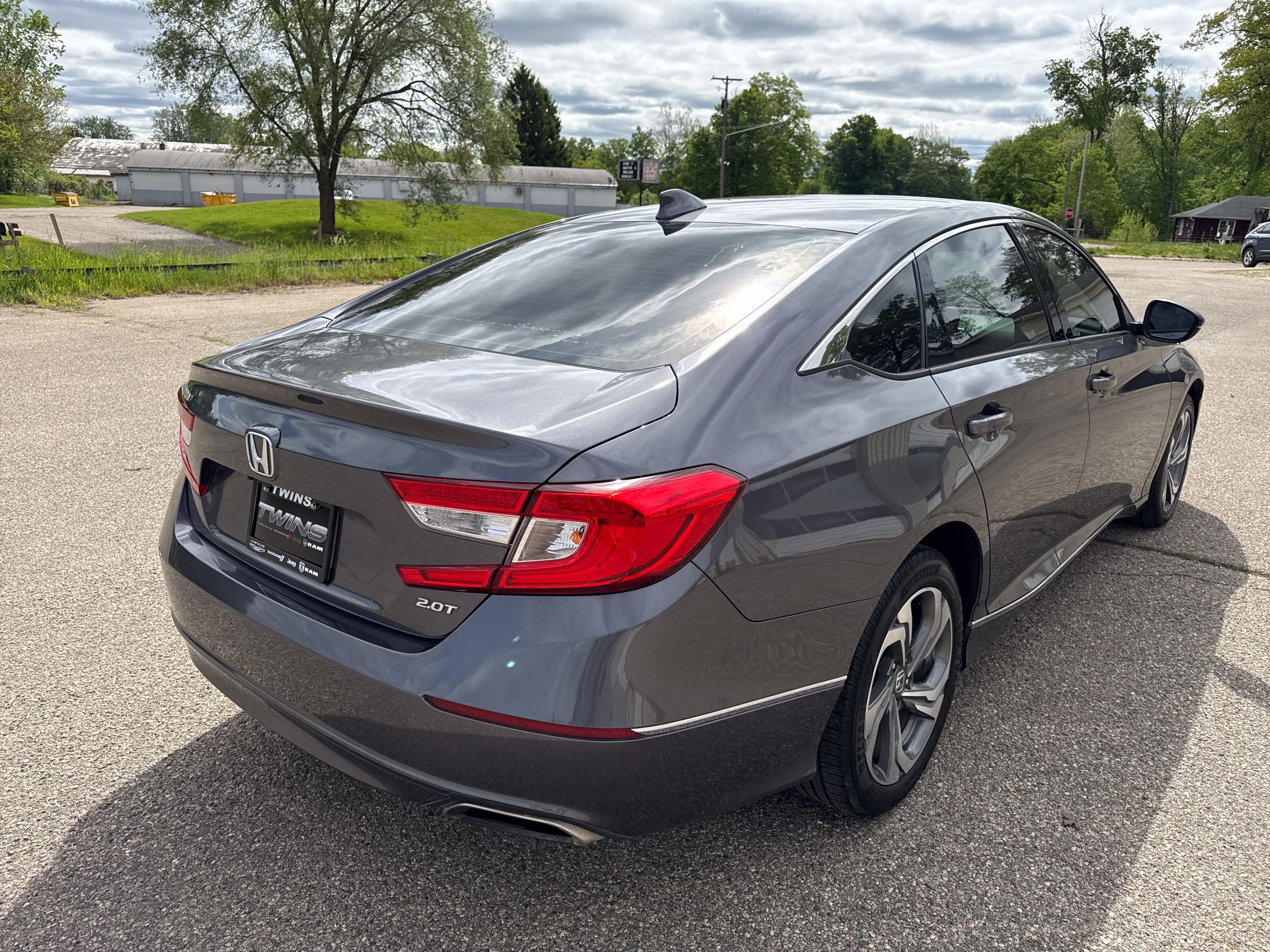 Used 2018 Honda Accord EX-L image 6