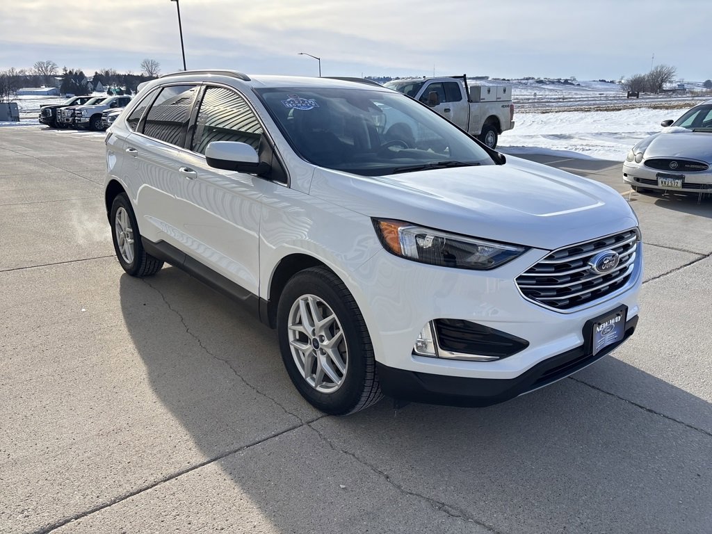 Used 2022 Ford Edge SEL w/ Convenience Package image 3