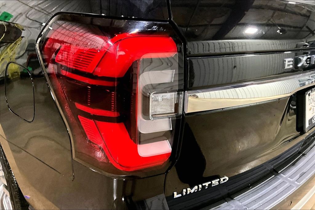 Certified 2022 Ford Expedition Limited image 8