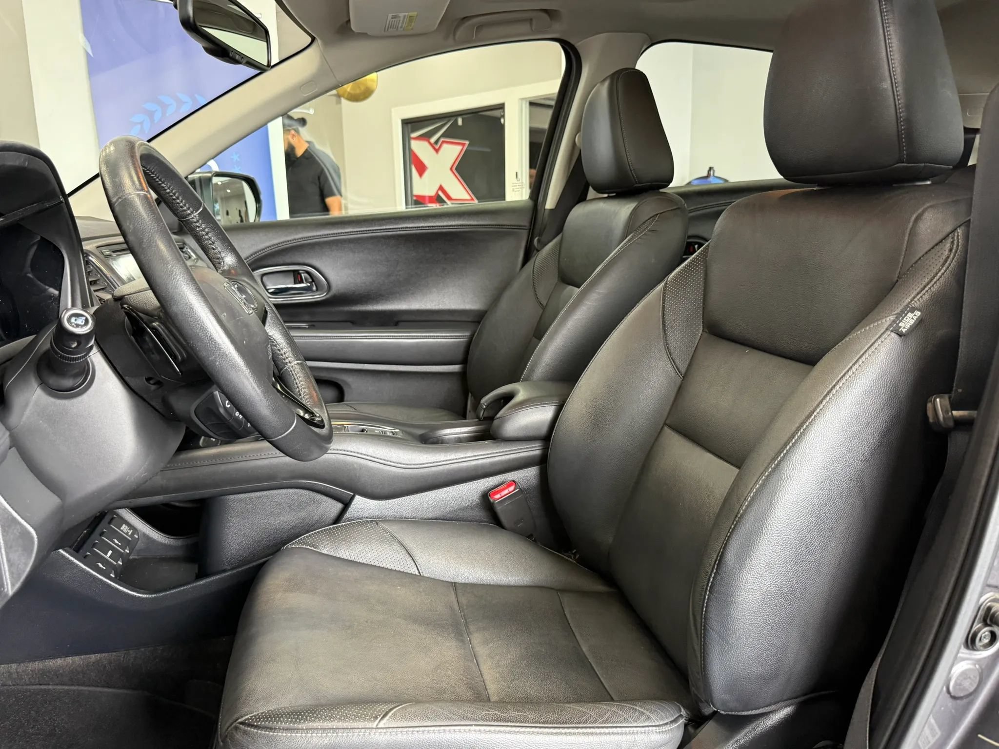 Used 2016 Honda HR-V EX-L image 41