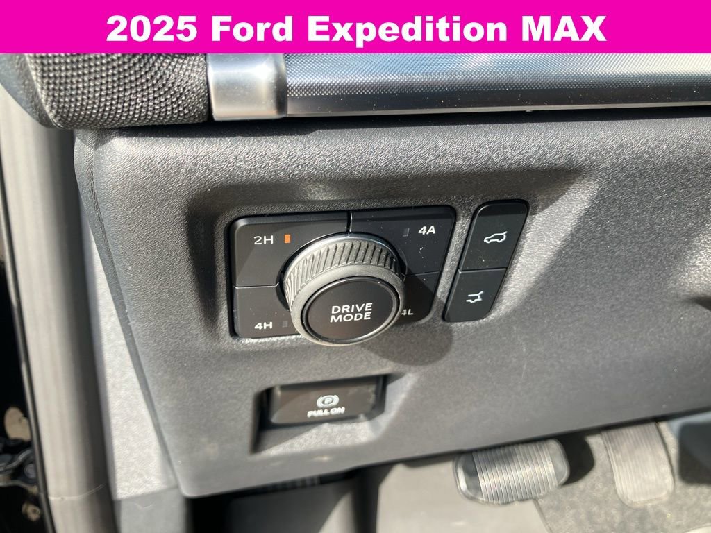 New 2025 Ford Expedition Max Platinum w/ Platinum Ultimate Package image 32