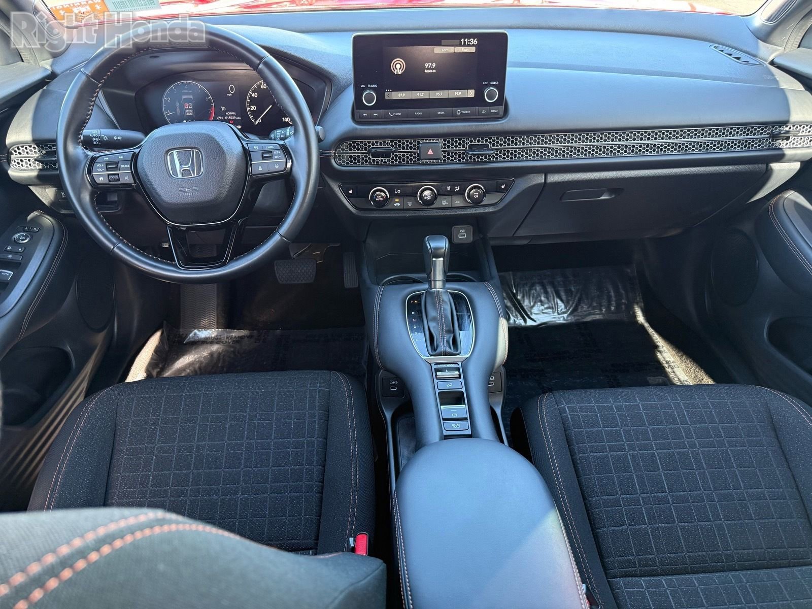 Used 2025 Honda HR-V Sport image 27