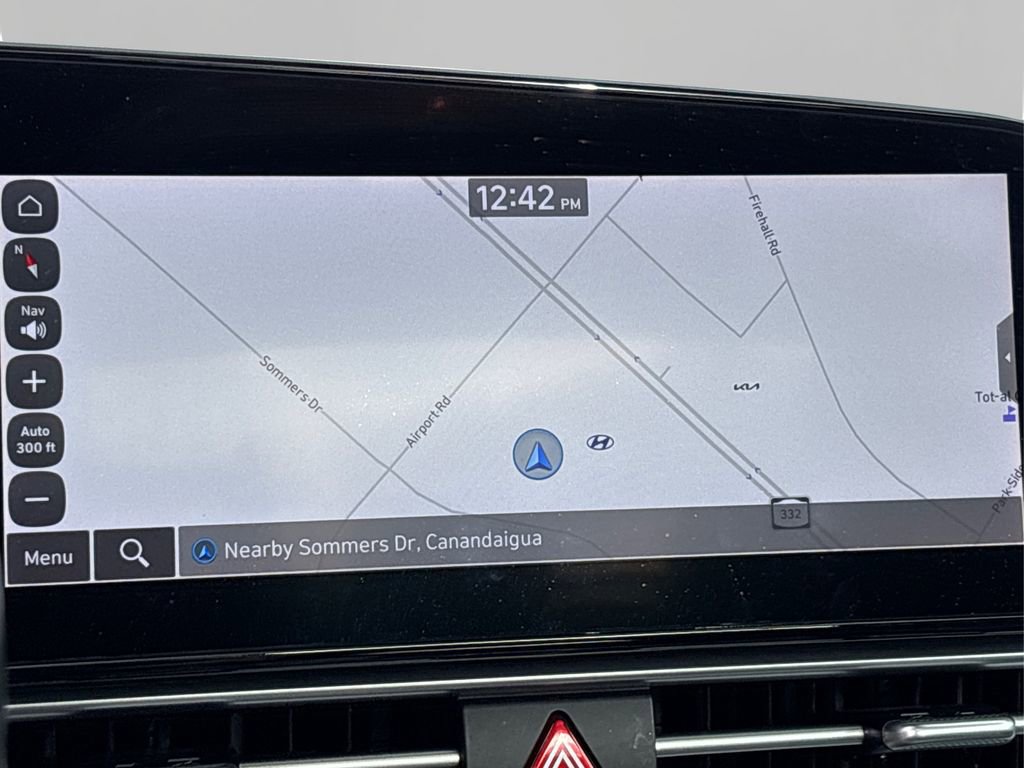 Certified 2023 Hyundai Elantra Limited w/ Preferred Accessory Package image 28