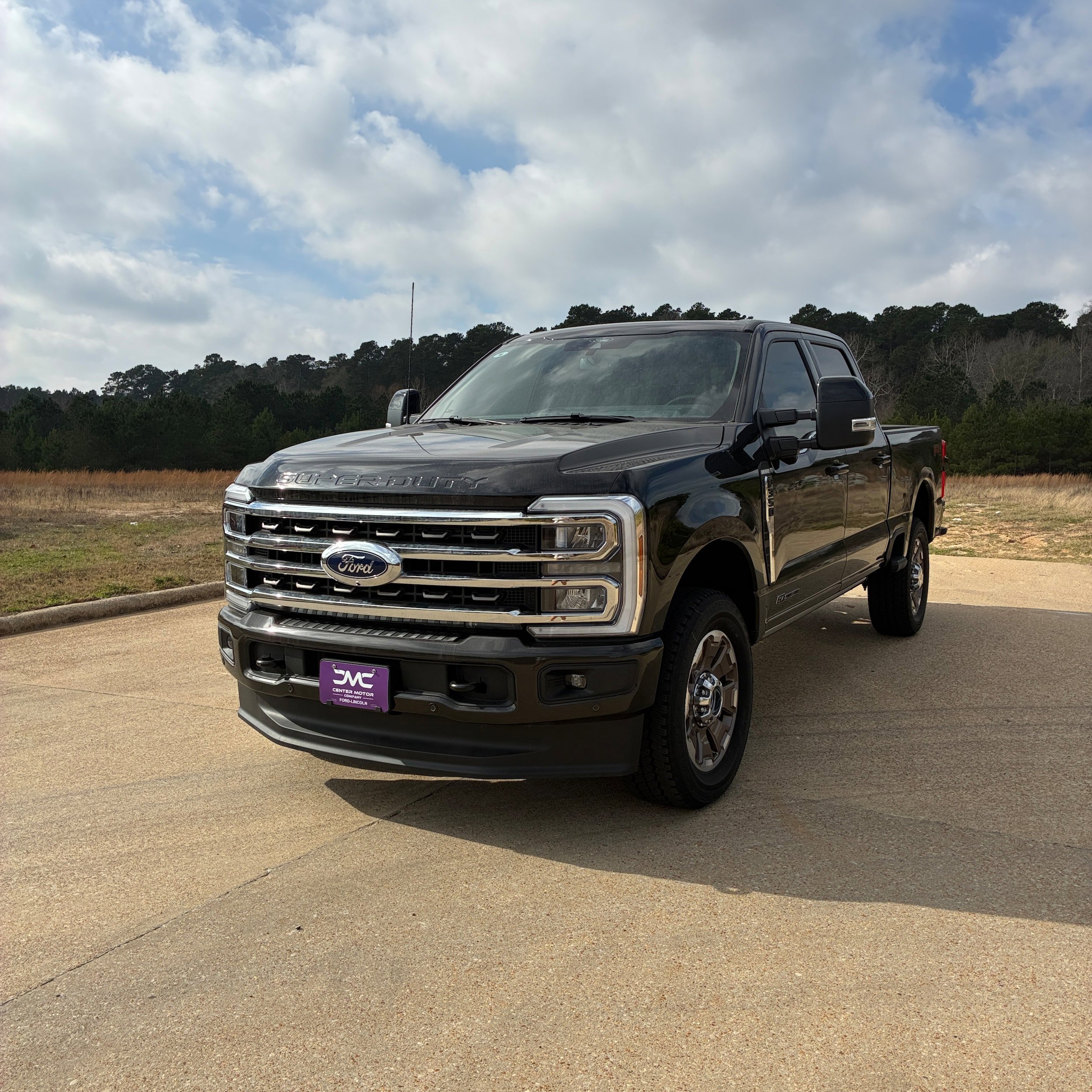 New 2025 Ford F350 King Ranch w/ FX4 Off-Road Package image 30