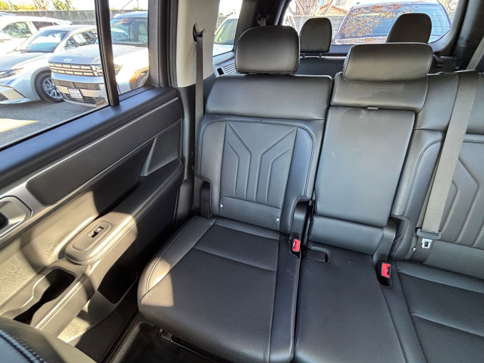 Used 2025 Hyundai Santa Fe SEL image 40