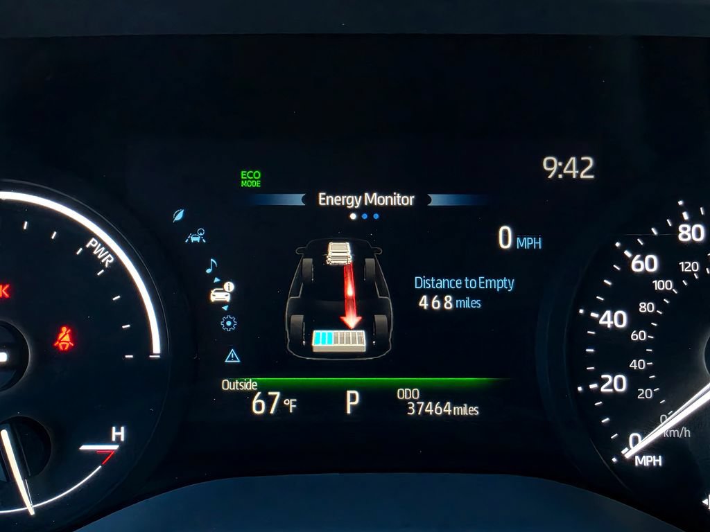 Used 2025 Toyota Sienna XLE FWD image 29