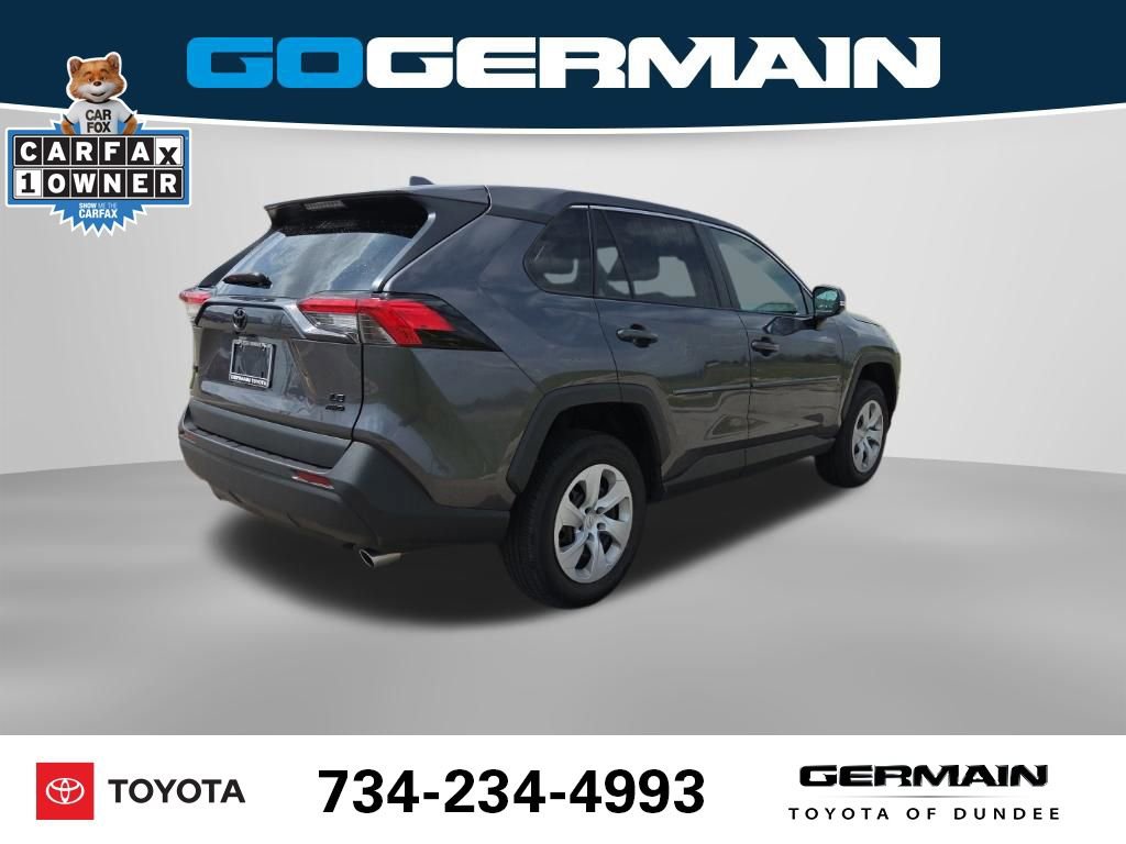 Used 2024 Toyota RAV4 LE AWD/4WD image 8