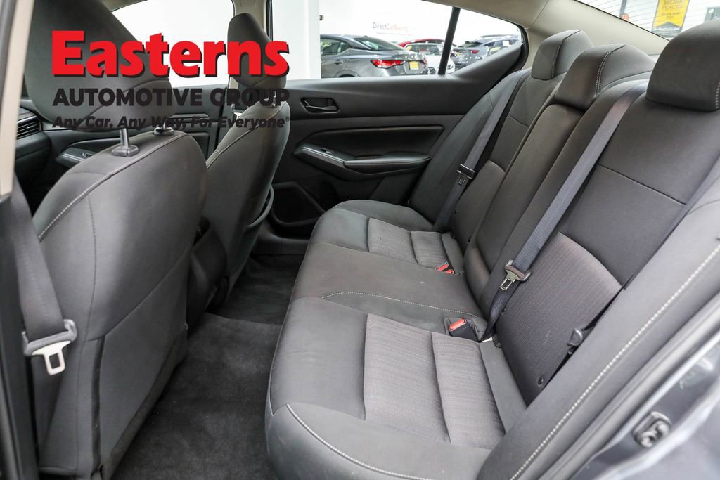 Used 2024 Nissan Altima 2.5 SV w/ SV Premium Package image 21