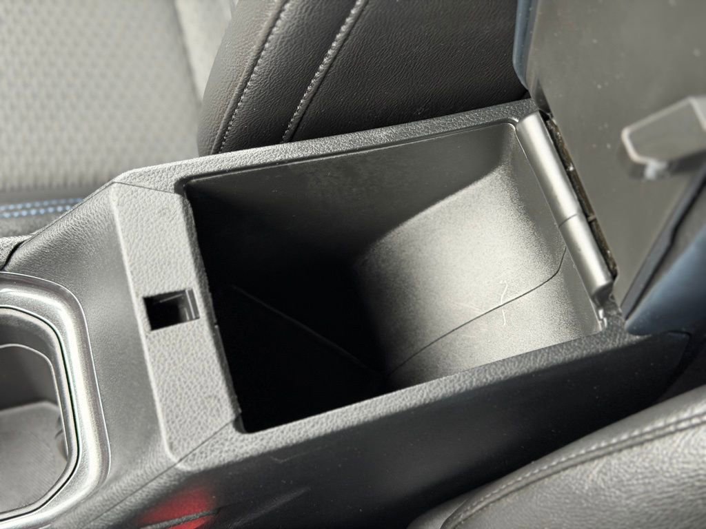 Used 2024 Jeep Compass Latitude image 23