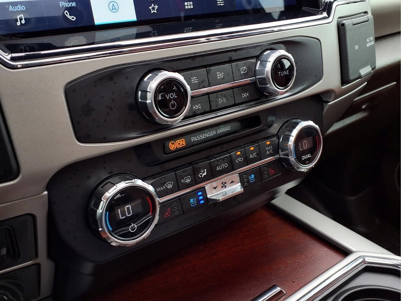 Used 2022 Ford F250 King Ranch w/ King Ranch Ultimate Package AWD/4WD image 19