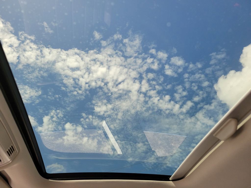 Used 2023 Volkswagen Jetta SE w/ Panoramic Sunroof Package image 30