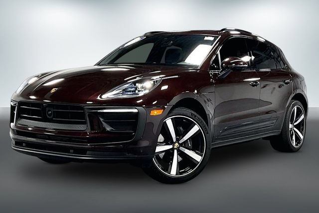 Used 2023 Porsche Macan Turbo AWD/4WD image 3