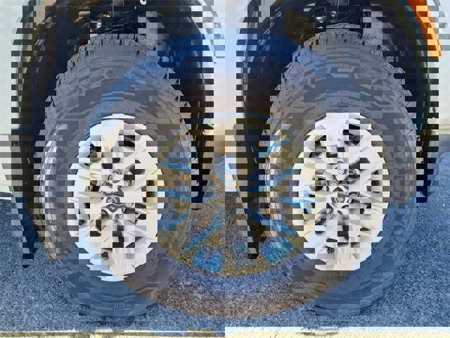 Certified 2025 Nissan Frontier S image 16