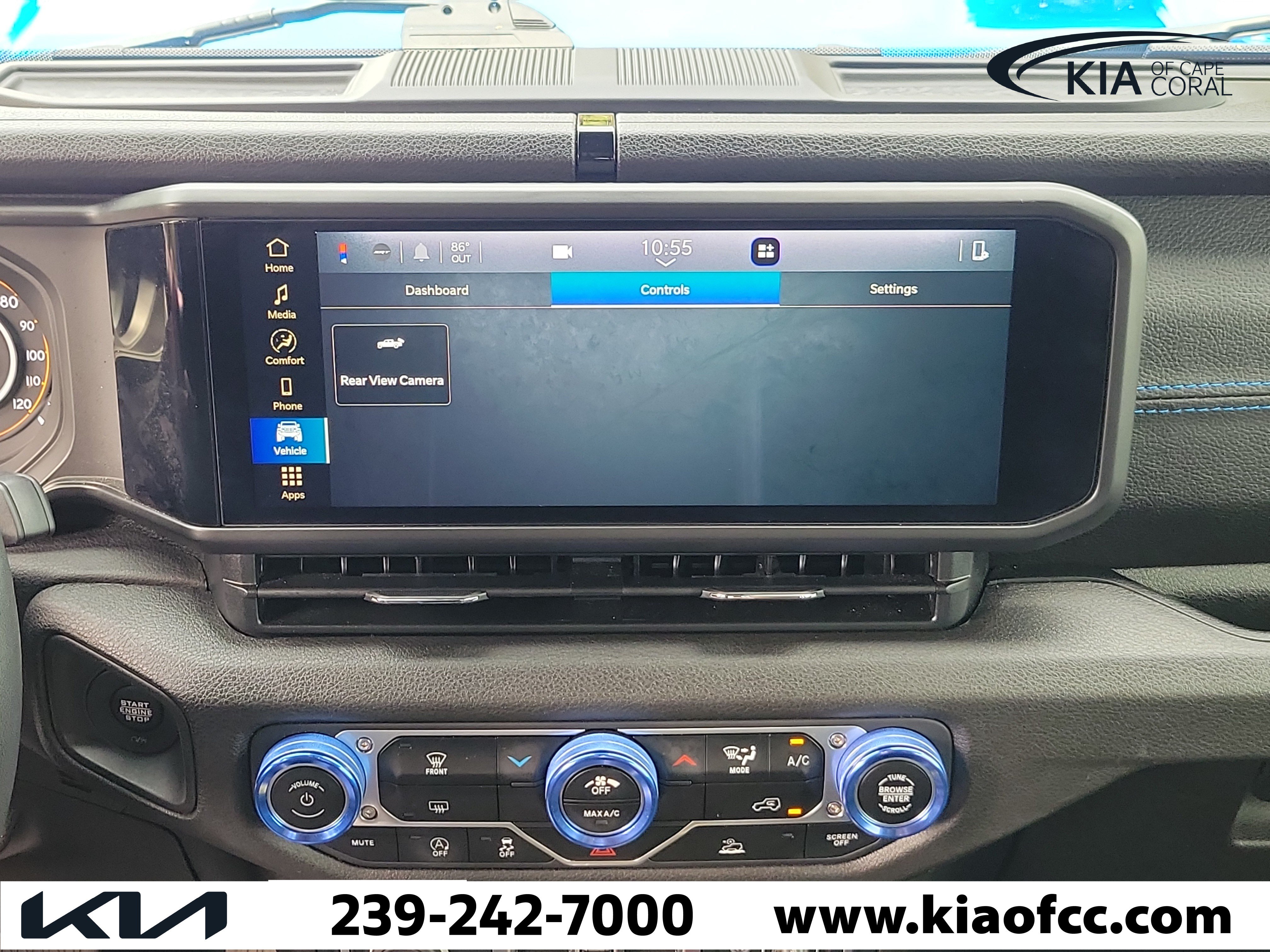 Used 2024 Jeep Gladiator Sport AWD/4WD image 17