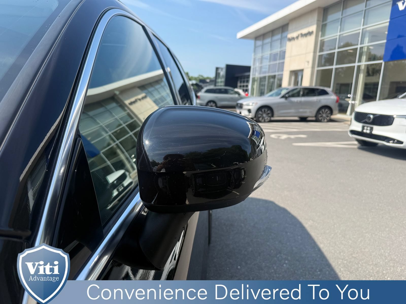 Certified 2023 Volvo XC60 B5 Core w/ Climate Package AWD/4WD image 11