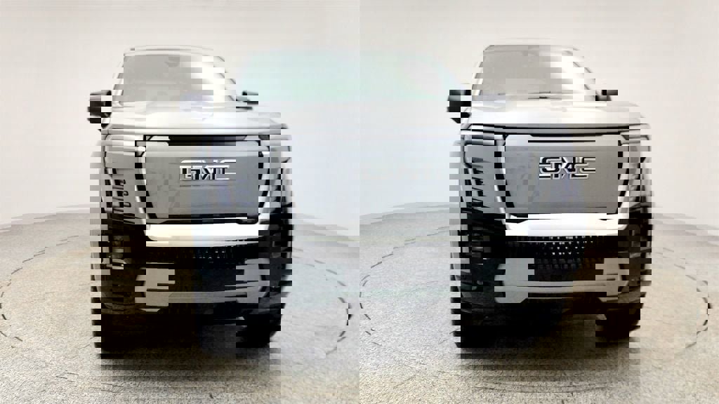 Used 2025 GMC Sierra EV Denali image 2