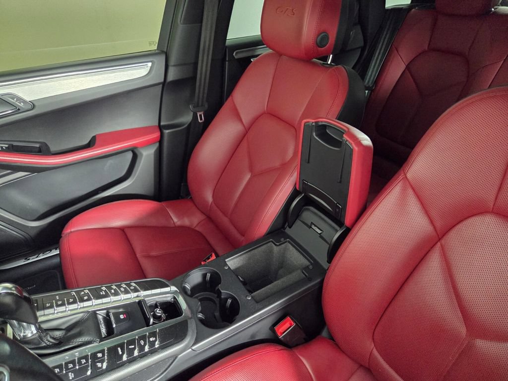 Used 2018 Porsche Macan GTS AWD/4WD image 21