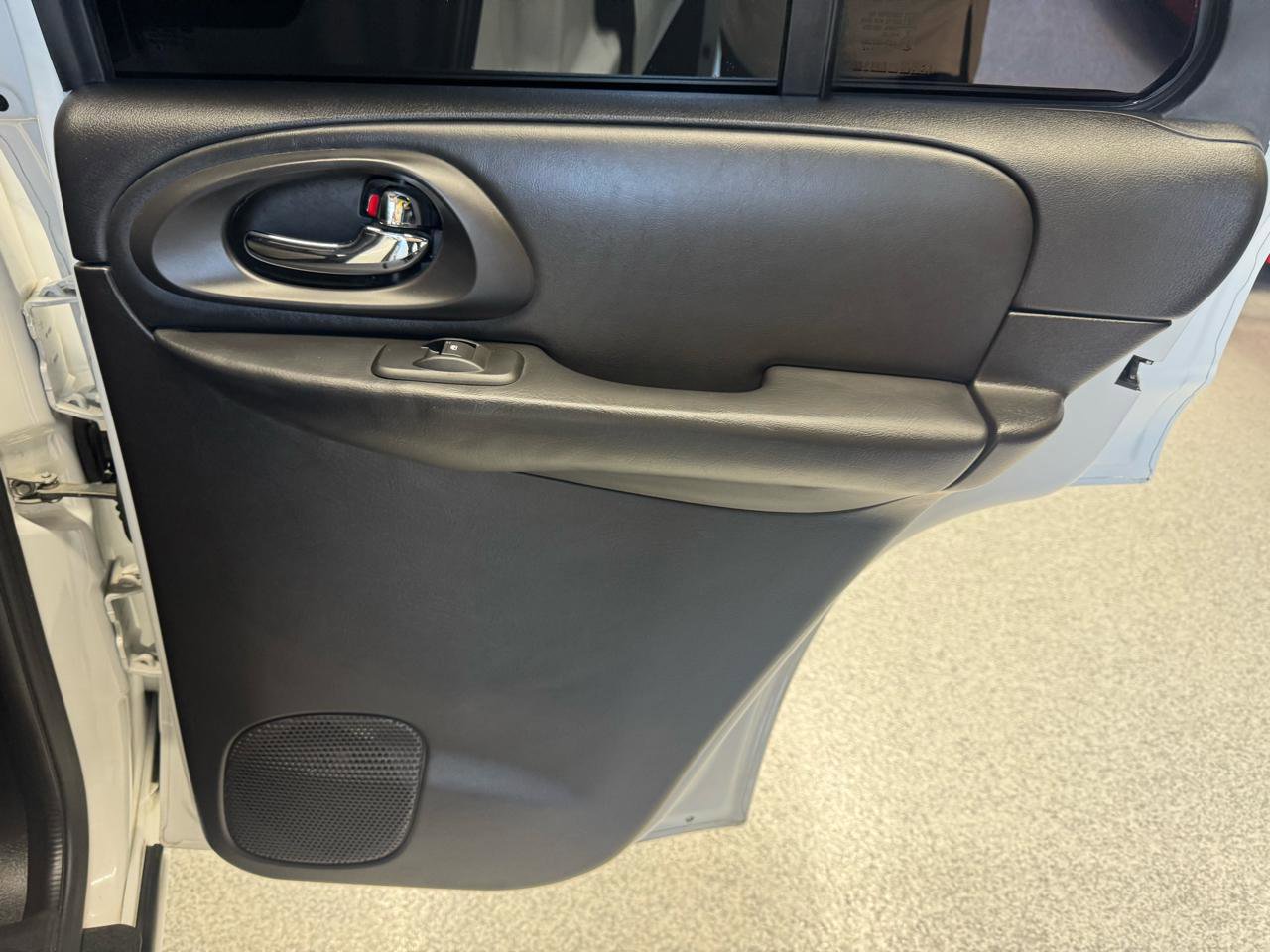 Used 2007 Chevrolet TrailBlazer SS RWD image 52