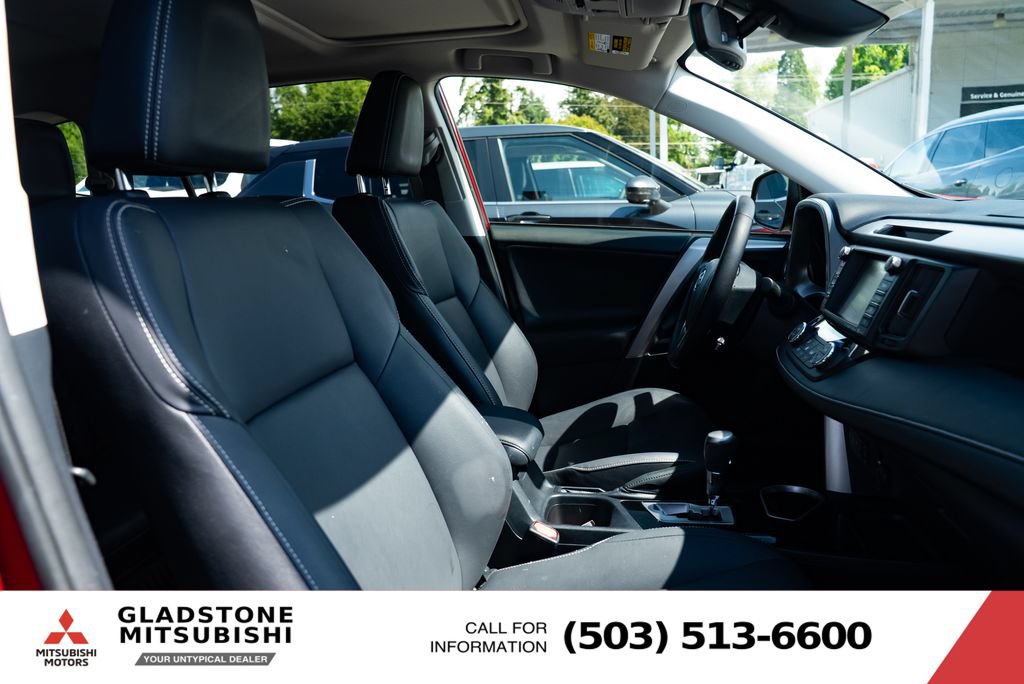 Used 2018 Toyota RAV4 Limited w/ Advanced Technology Package AWD/4WD image 25