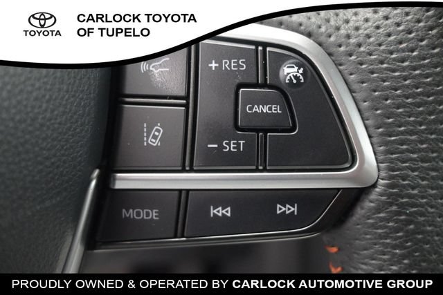Used 2024 Toyota Sienna XSE FWD image 32