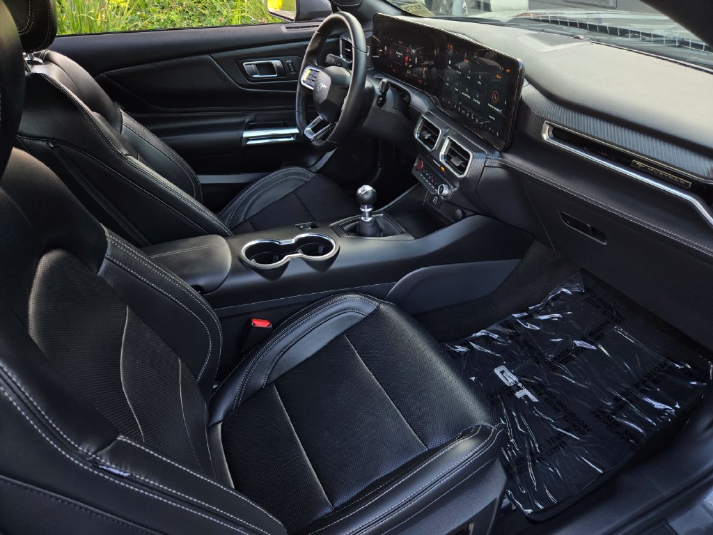 Used 2025 Ford Mustang GT Premium RWD image 26