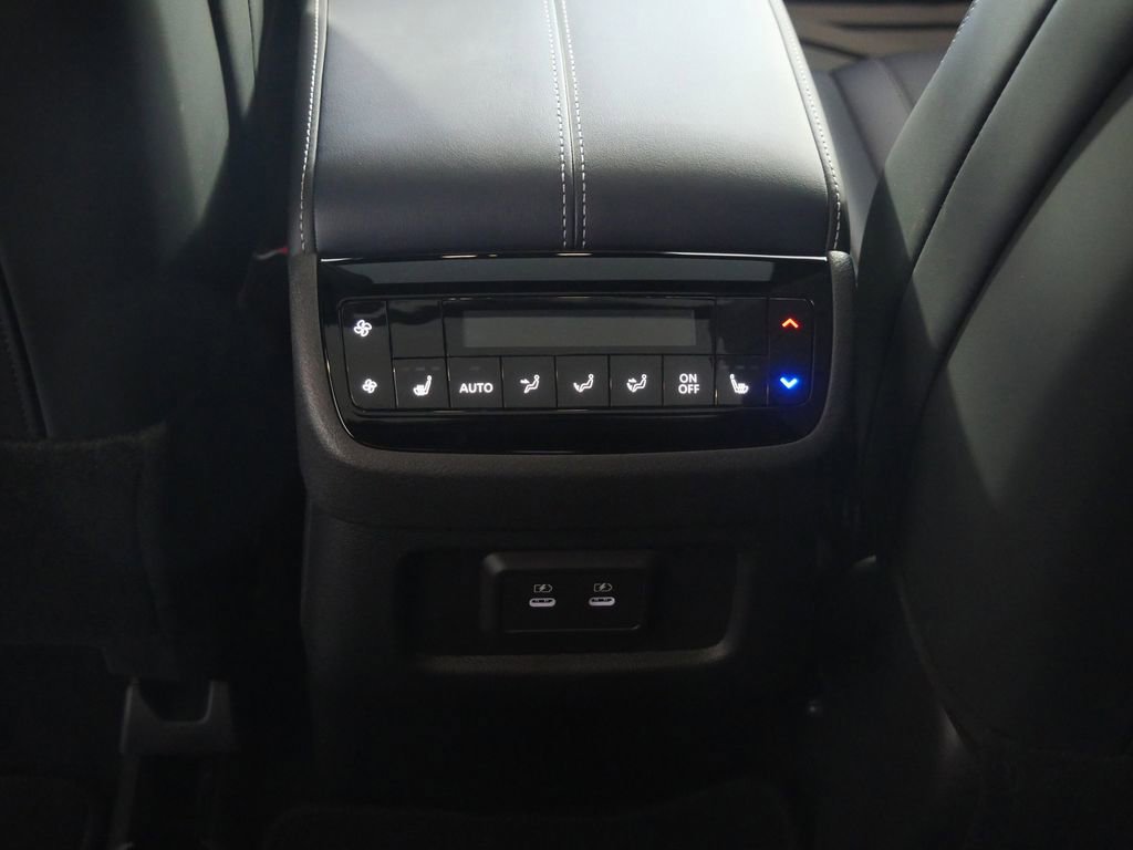 New 2026 INFINITI QX60 Sport image 15