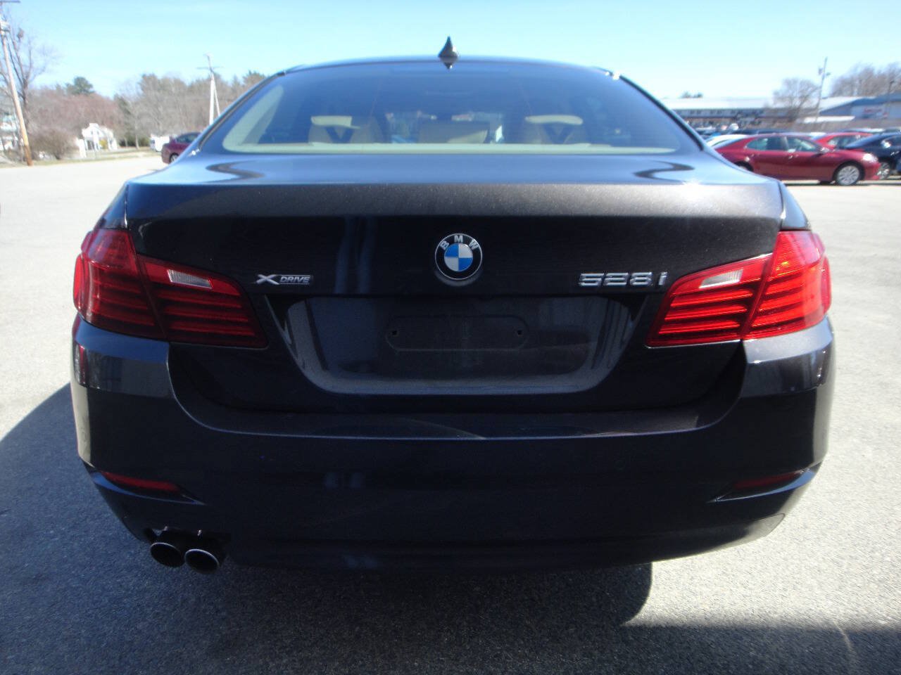 Used 2015 BMW 528i xDrive Sedan AWD/4WD image 5