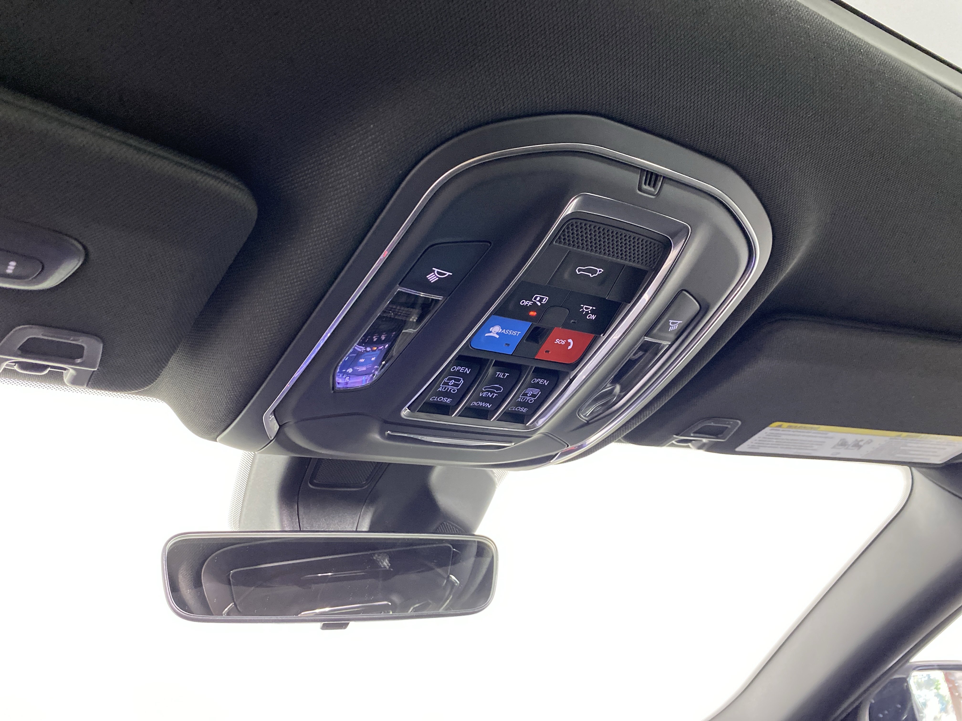 New 2025 Jeep Grand Cherokee L Limited w/ Black Appearance Package image 26