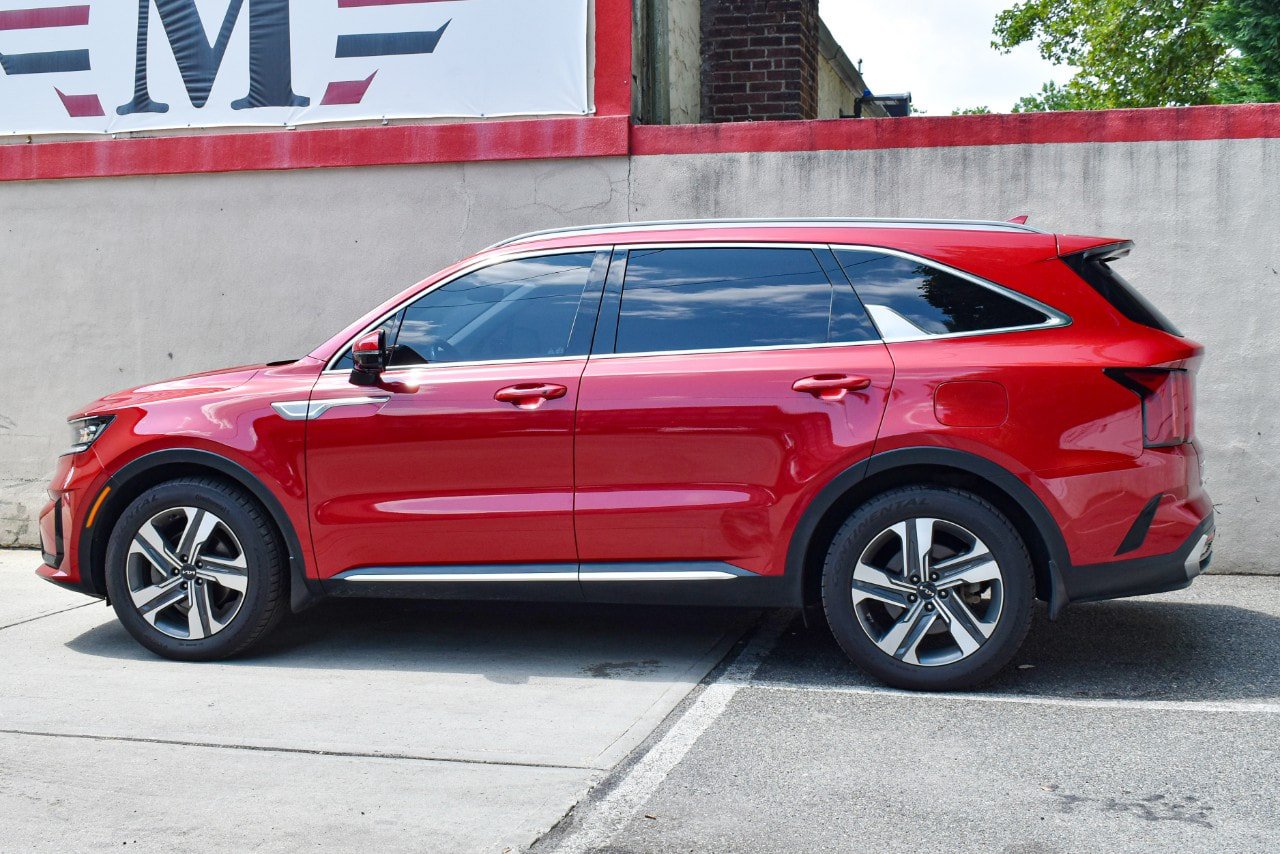 Used 2023 Kia Sorento SX Prestige w/ Panoramic Sunroof Package AWD/4WD image 4