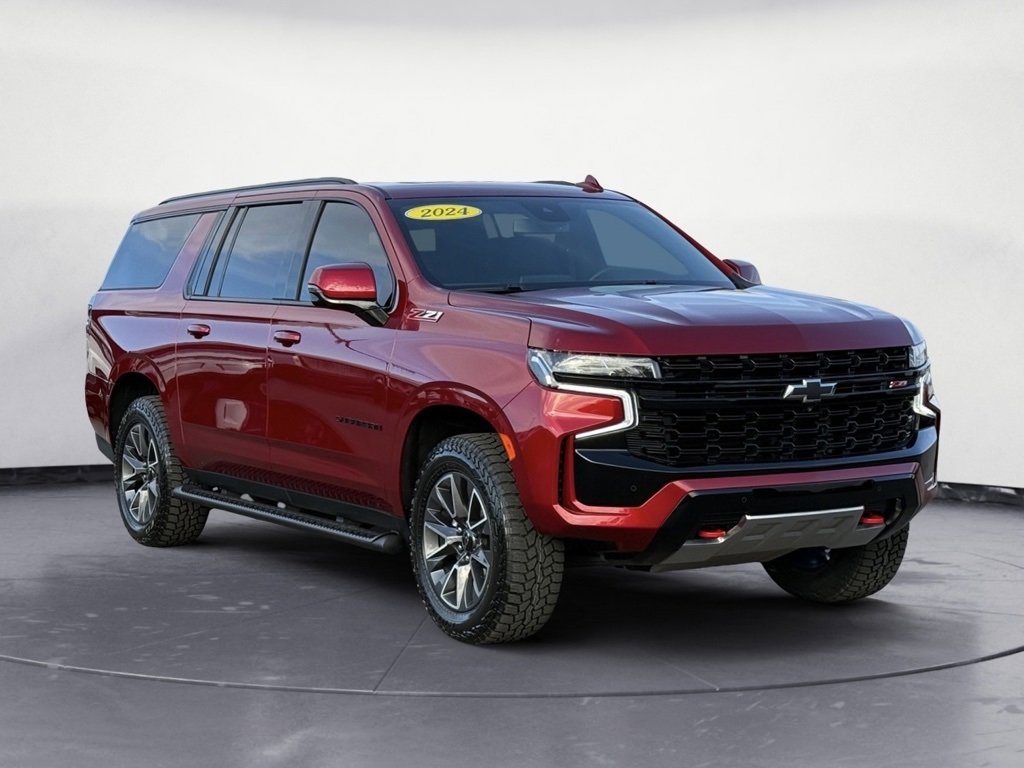 Used 2024 Chevrolet Suburban Z71 w/ Luxury Package image 14