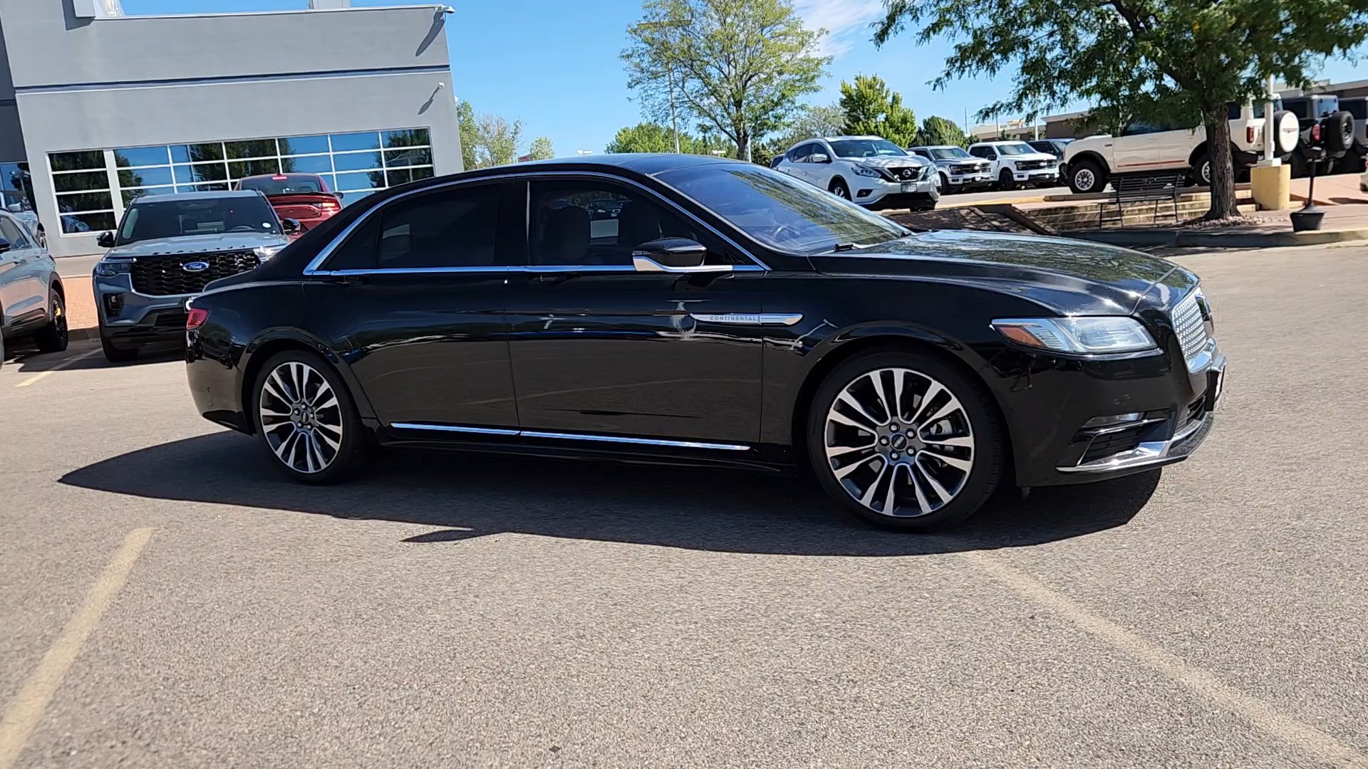 Used 2018 Lincoln Continental Reserve AWD/4WD image 7