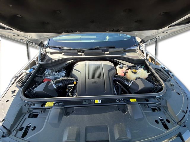 Used 2025 Land Rover Range Rover SE image 26