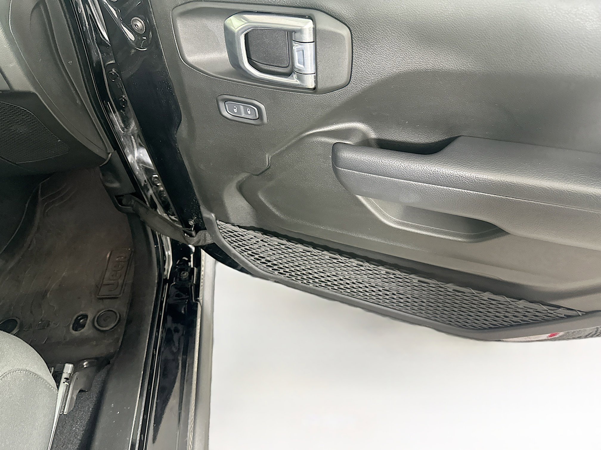 Used 2023 Jeep Wrangler Unlimited w/ 8.4" Radio Group AWD/4WD image 30