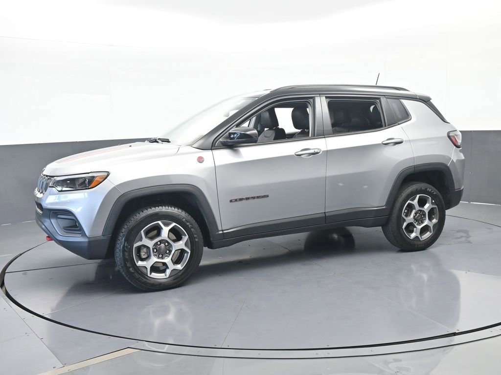 Used 2022 Jeep Compass Trailhawk w/ Trailhawk Elite Group image 2